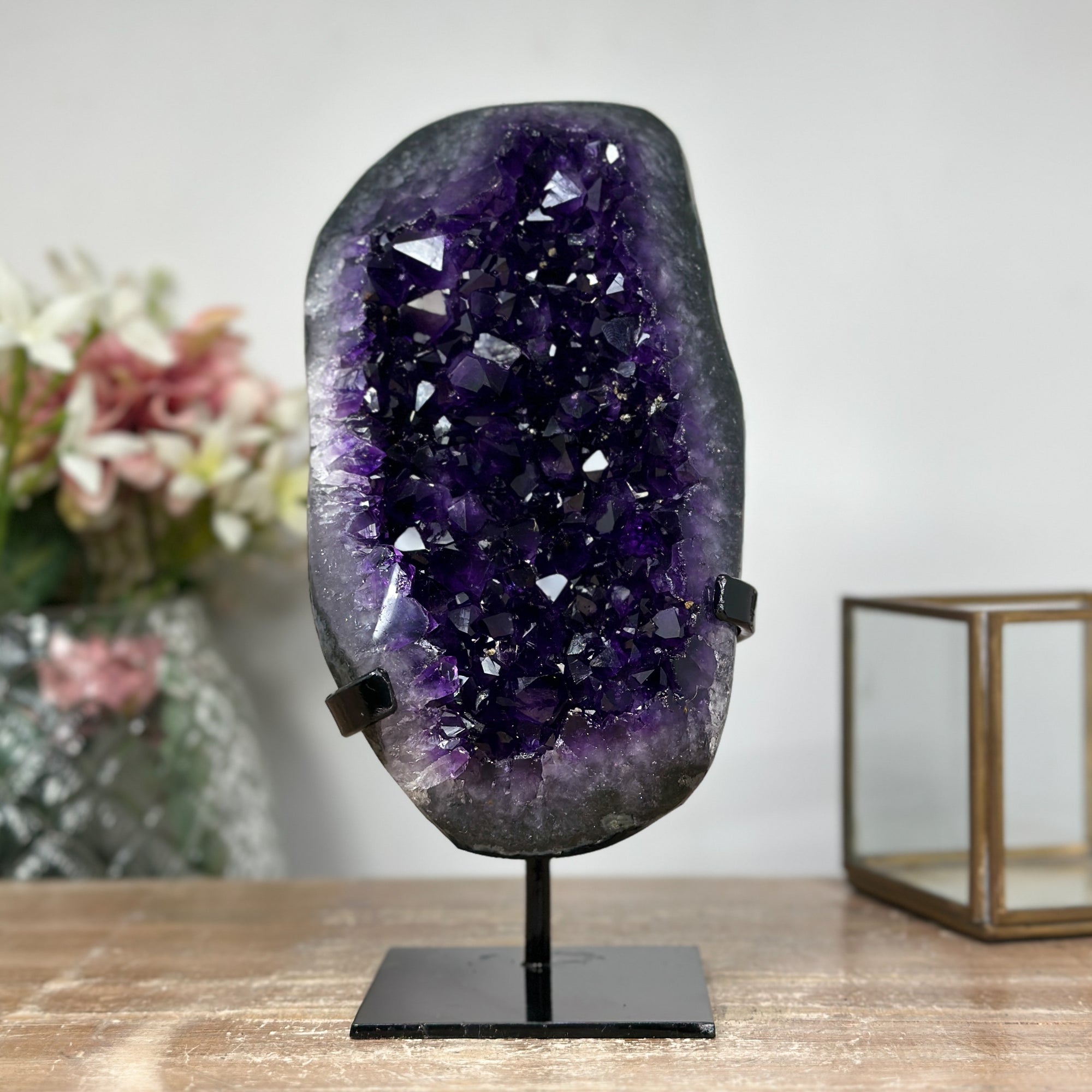 Premium Quality Natural Deep Purple Amethyst Stone, Perfect for Your Yoga and Meditation Space - MWS0954