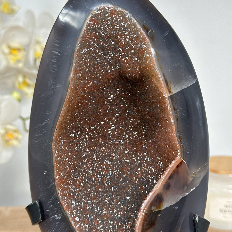 Natural Agate Geode with Sugar ruzy Crystals - MWS1733