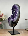 Stunning Amethyst Geode, Shinny and Big Crystals Amethyst - AWS0260