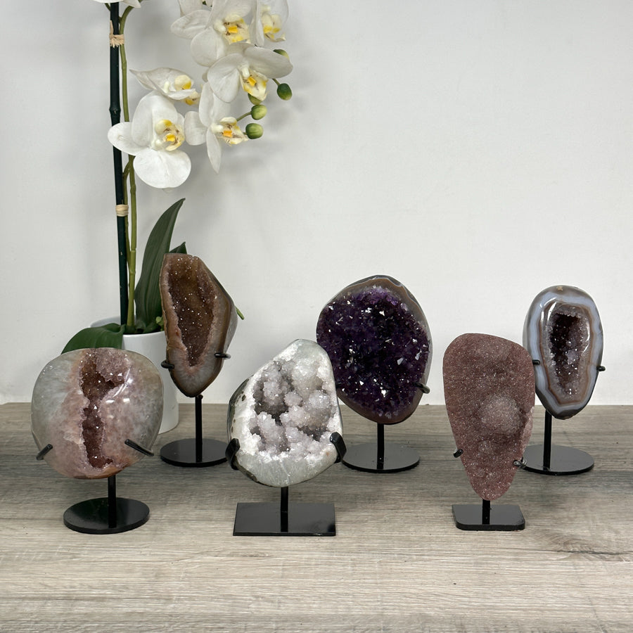 Hand-Polished Mineral Formations with Metal Display Stands – Perfect for Bulk Purchase
