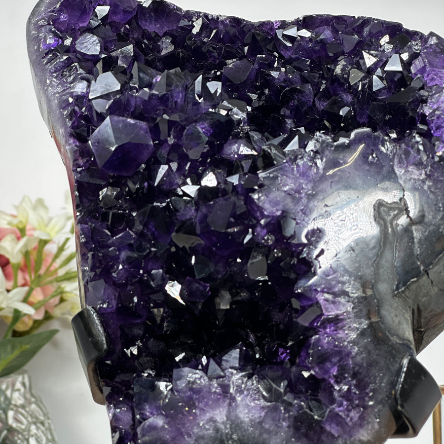 Top Quality Natural Uruguayan Amethyst Specimen, Perfect for Your Yoga and Meditation Space - MWS0975