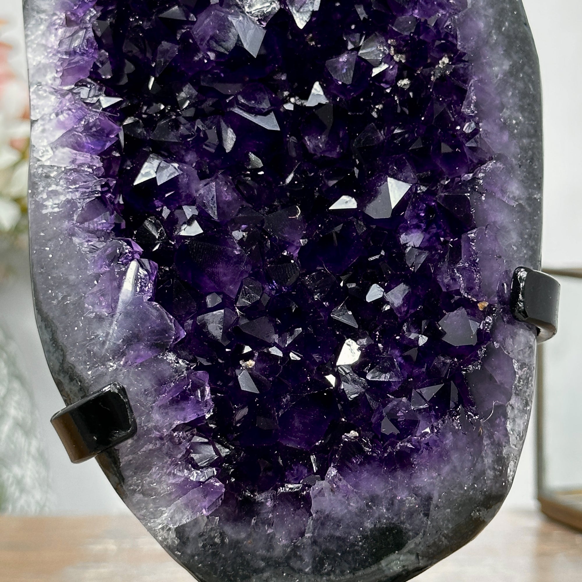 Premium Quality Natural Deep Purple Amethyst Stone, Perfect for Your Yoga and Meditation Space - MWS0954