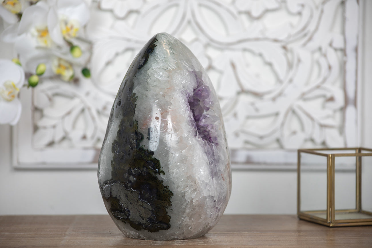 Stunning Huge Amethyst &amp; Quartz Stone Egg Geode - STE0021